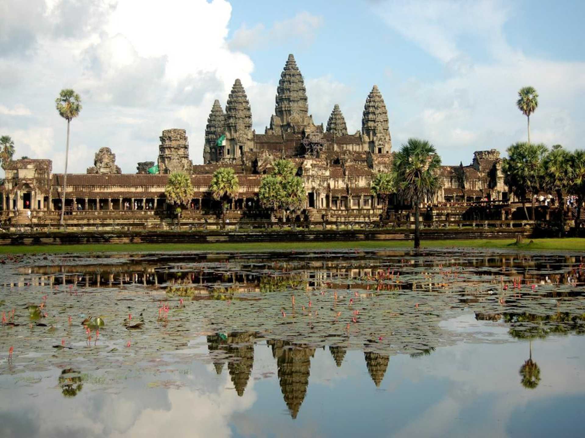 Full day Angkor Joining Tour