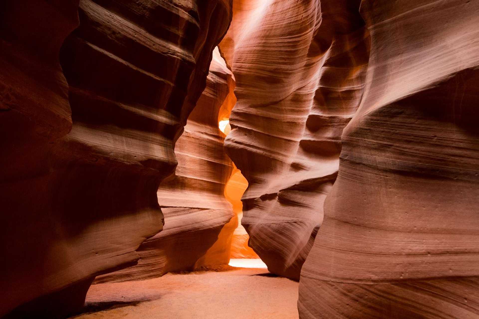 Private Upper Antelope Canyon & Horseshoe Bend Tour (up to 10 people) from Las Vegas