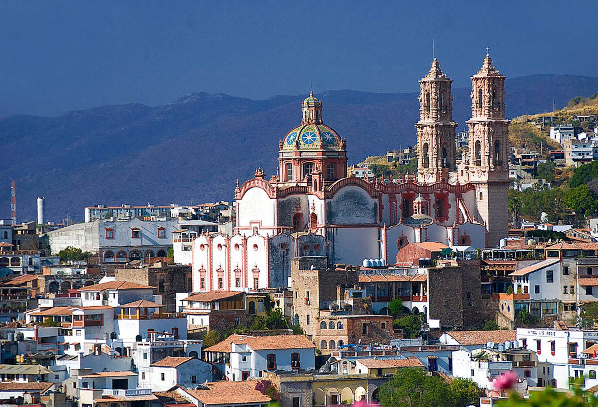 From Mexico City: Private Tour to Taxco & Xochicalco