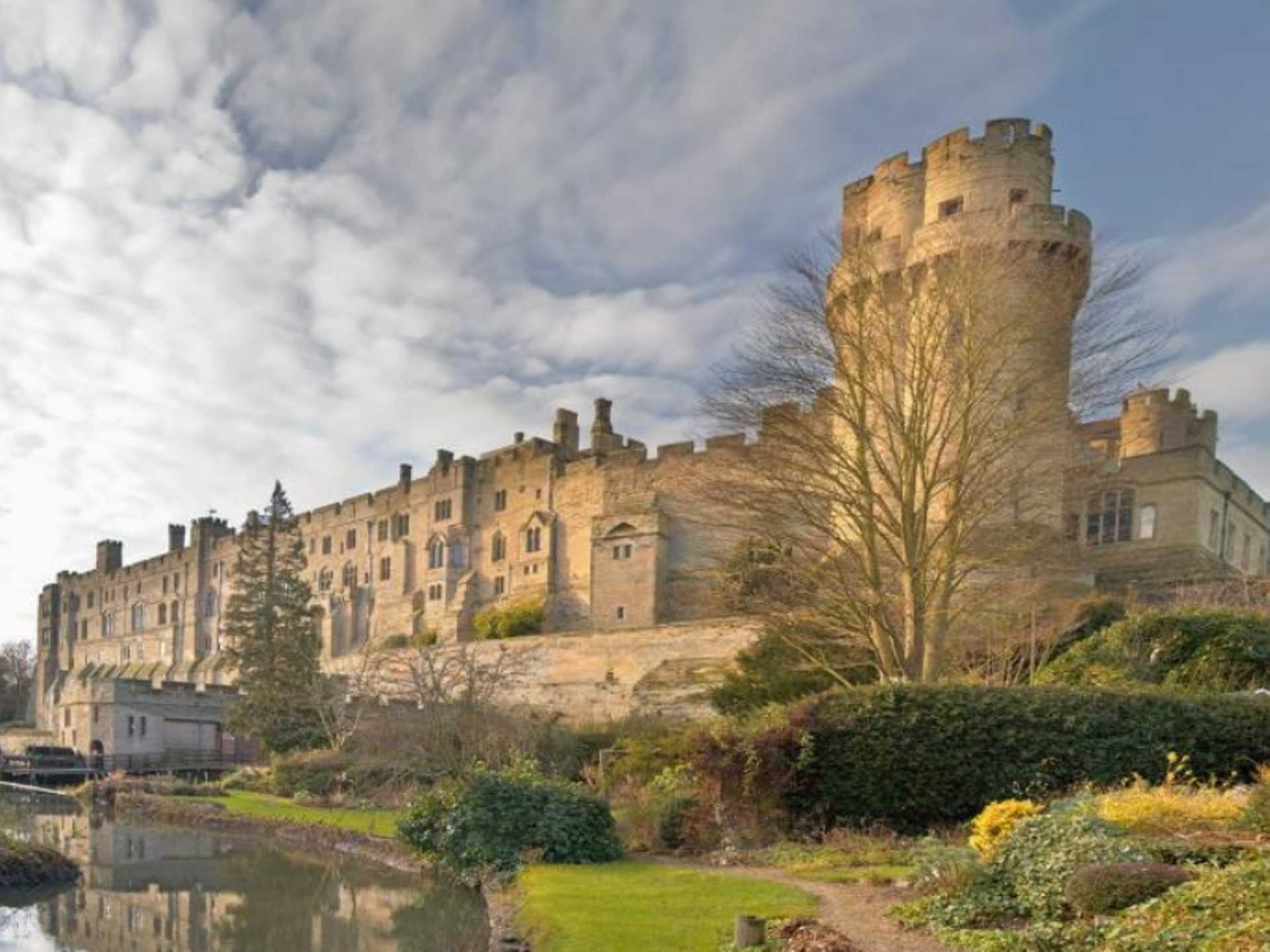 1 Day Oxford, Stratford, Cotswolds & Warwick Castle Tour