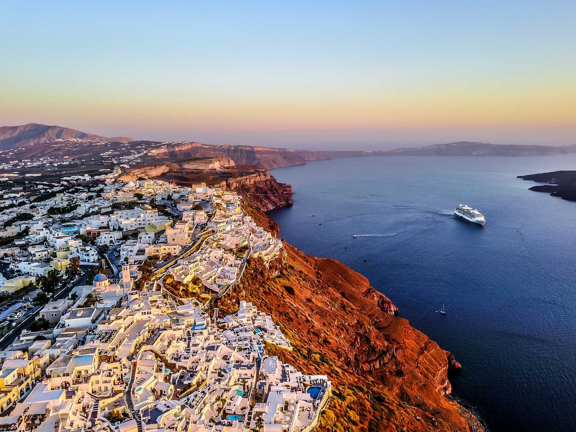 Luxury Santorini Escape: 1 Night Stay Inc Breakfast