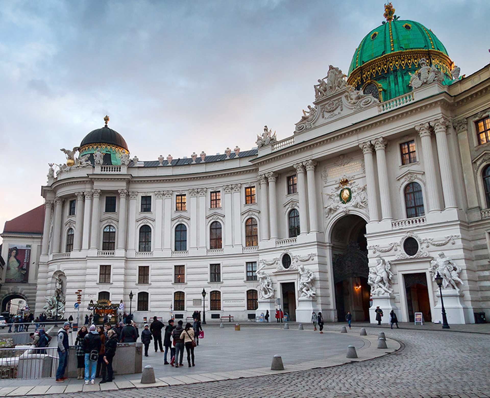 Vienna Private Introduction Tour: City of Many Pasts